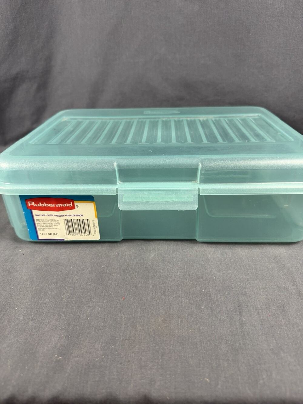 Vintage Rubbermaid Clear Plastic Snap Case 1995 Hinged Storage Container 2282